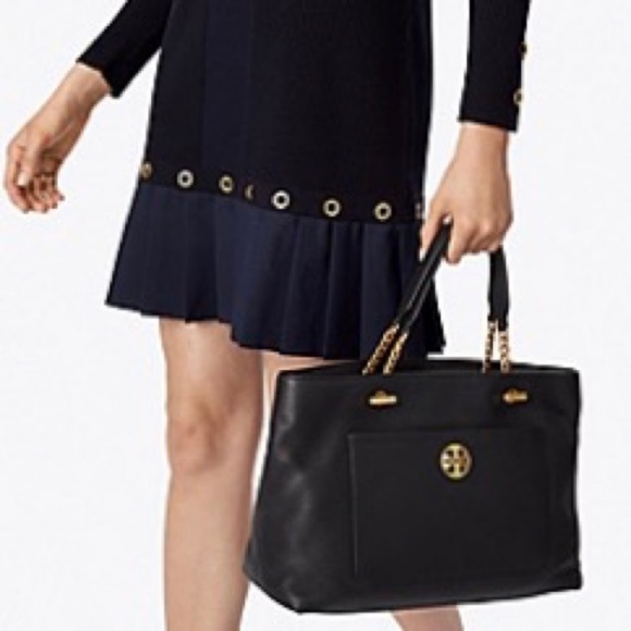 SOLD ! Tory Burch CHELSEA SATCHEL - Picture 4 of 6